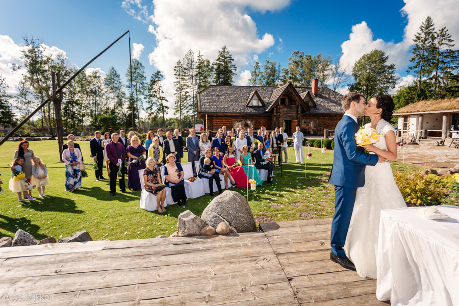 2434_20150829_ pulmafoto pulmafotograaf pulmapildid Männiaru puhkemajad